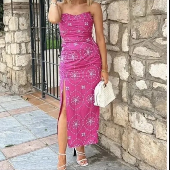 NWT Zara EMBROIDERED EYELET Fuchsia two piece - Picture 2 of 6